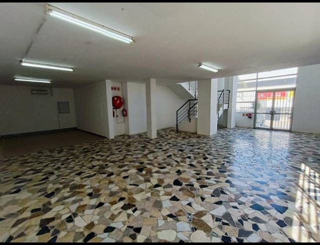 BUSINESS PROPERTY TO RENT IN HALFWAY HOUSE